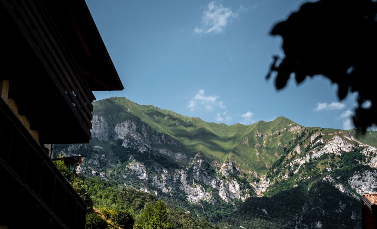The view of Dromaè from the historic centre of Mezzolago | © Alice Russolo, Garda Trentino 